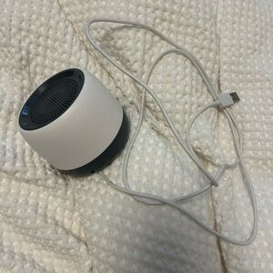 White and Black Sound Machine